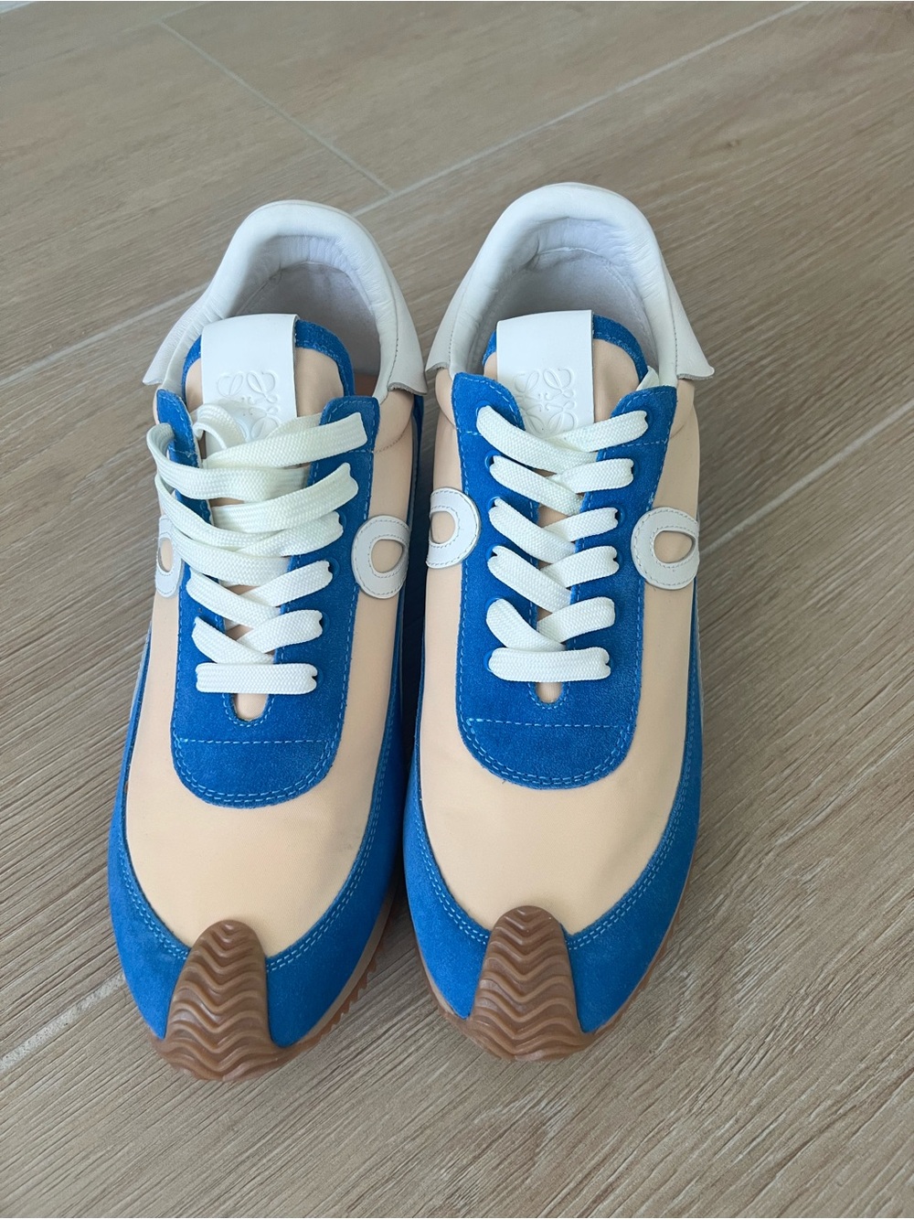 Men’s Blue and Cream Retro-Style Lace-Up Sneakers